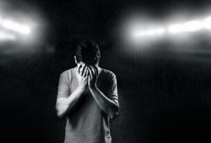 5 Daily Habits That Help Manage Depression Naturally