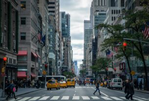 New York City Mayoral Race 2025: Candidates, Polls, and Key Issues Explained