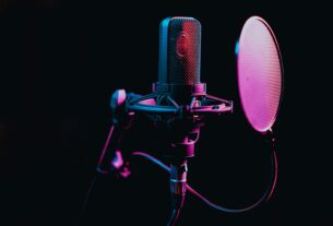 Murf.ai vs. Speechify: Which AI Voice Tool Is Better for YouTube Shorts Creators?